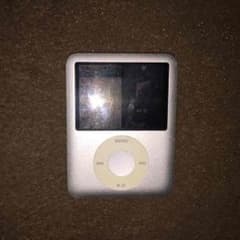 たかや様専用  Apple iPod 第3世代 8GBのサムネイル