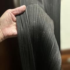 プリーツプリーズ 焦茶柄入りパンツ