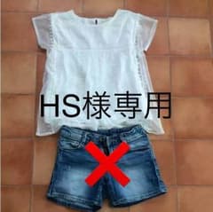 ZARAのTシャツと短パンのサムネイル