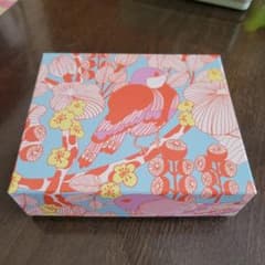 フィ－カお菓子箱のサムネイル