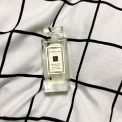 【最終値下げ❗️】JoMalone イングリッシュ ペアー & フリージア バス…のサムネイル