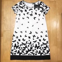 Carlragazze 蝶 ワンピース Aライン  モノトーンのサムネイル