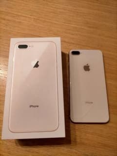 iPhone 8 Plus Gold 64 GB docomoのサムネイル