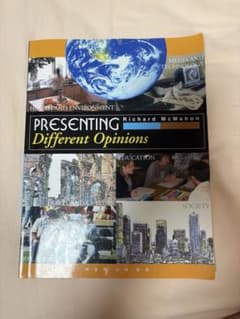 PRESENTING Different Opinions 英語学習書のサムネイル