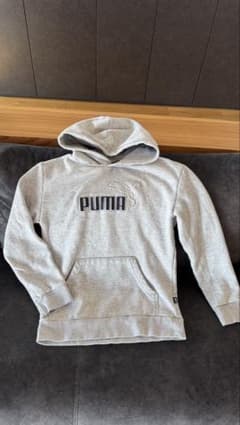 PUMA プーマ☆パーカー☆150〜160cm相当のサムネイル