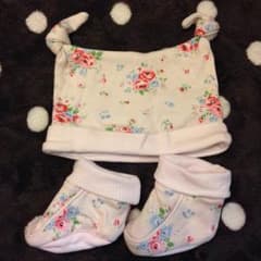キャスキッドソン★新生児〜靴下&帽子のサムネイル