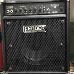 特価 Fender USA ベースアンプ Rumble30のサムネイル