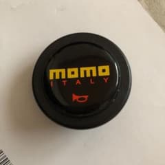 モモ MOMO ホーンボタンのサムネイル