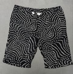 白いドット模様のショートパンツ Mサイズのサムネイル