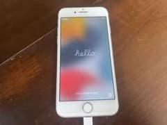 【美品】Apple iPhone 7 シルバー 電源入ります 水没歴無 32GBのサムネイル