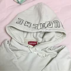 supreme パーカーのサムネイル