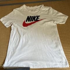 NIKE The Nike Tee ホワイト Tシャツ Sのサムネイル