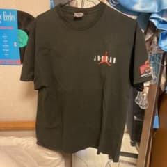 Tシャツのサムネイル