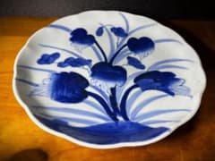 古伊万里 江戸期 蓮図（はす） 染付 大皿 - メルカリ