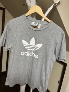 adidas Tシャツ グレー トレフォイルロゴのサムネイル