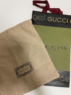 GUCCIショップ袋　紙袋　布袋のサムネイル