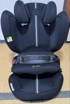 cybex チャイルドシートのサムネイル