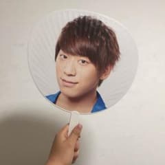 NEWS小山慶一郎 うちわ quartettoのサムネイル
