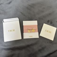 Dior ピンク チャーム　髪飾りのサムネイル