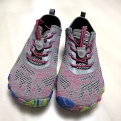 SAGUAROレディースフィットネスシューズ　サイズ22.5cmのサムネイル