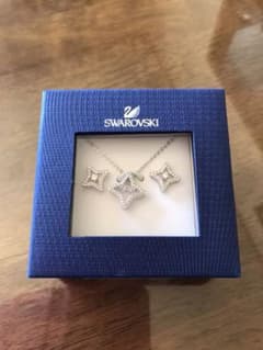 SWAROVSKI ネックレス＆ピアスのサムネイル