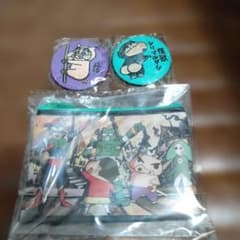 Crayon Shin-chan Embroidered Pin Badge (2 pieces) and Pouch