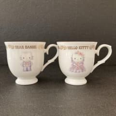 レア】サンリオ ハローキティ＆ダニエル ウェディング ペアマグカップ