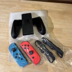 新品未使用　Nintendo Switch コントローラーセットのサムネイル