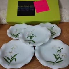 ✨️未使用品✨️ 深川製磁 白百合 フリルトレイ 波型陶磁器皿 5枚