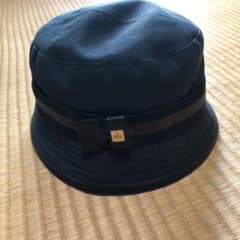 GUCCI帽子のサムネイル