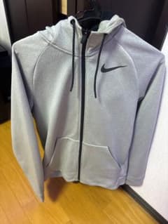 Nike フード付きパーカー ライトグレーのサムネイル