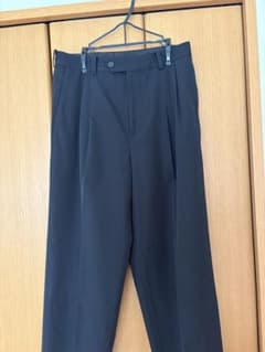 LIGHT WOOL MAX GABARDINE TWO TUCK SLACKSのサムネイル