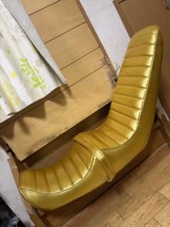 CBX400F 三段シート 金　 CBX550F 三段シート　ゴールド CBX400F 三段シート 金 CBX550F 三段シート ゴールド - メルカリ