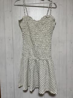 H&M DIVIDED ドット柄 キャミソール Mサイズのサムネイル