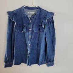 ZARA フリルデニムシャツ Mサイズのサムネイル