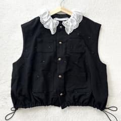 美品 25AW mudoca はじける ひととき ベスト レース襟 F ブラック 美品 25AW mudoca はじける ひととき ベスト レース襟 F ブラック