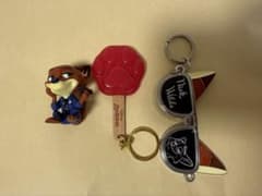 ズートピア ディズニーストア ニック サングラスキーチェーン アイス
