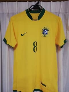 タケシ様専用　NIKE ブラジル代表 背番号8 カカのサムネイル