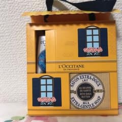 ロクシタン シア　ハンドクリームと石鹸のサムネイル