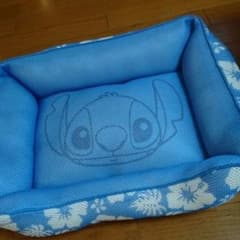 スティッチのベッドのサムネイル