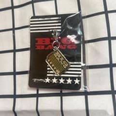 a*a様 BIGBANG メタルチャーム LAWSON限定のサムネイル