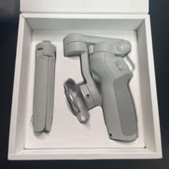 DJI OM 4 スマートフォンジンバル、スタビライザーのサムネイル