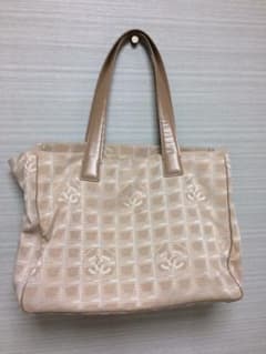 CHANEL シャネル ニュートラベルラインのサムネイル