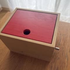 ドイツ/ SCHAAF ミュージックボックス(大)赤　手回しオルゴールのサムネイル