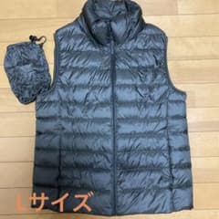 ユニクロ　ダウンベストのサムネイル