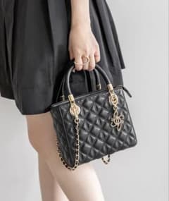 RANDA キルティング ショルダーバッグ ブラックのサムネイル