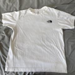 THE NORTH FACE ホワイト Tシャツ Lのサムネイル