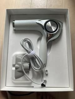 【【新品未使用】リファビューティックヘアドライヤー　プロのサムネイル