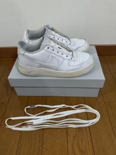 NIKE エアフォース1のサムネイル
