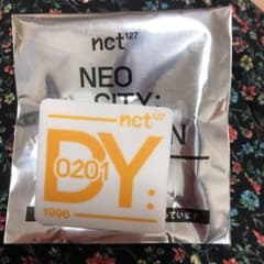 NCT 127  ネームブローチ ドヨンのサムネイル